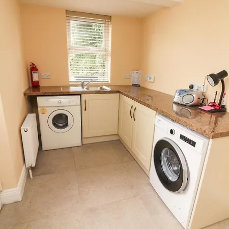 Meadow View اينيس