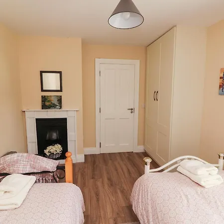 Meadow View اينيس